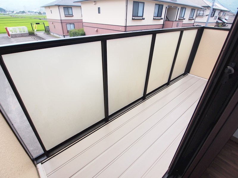 バルコニー　※別号室写真の為、現況優先