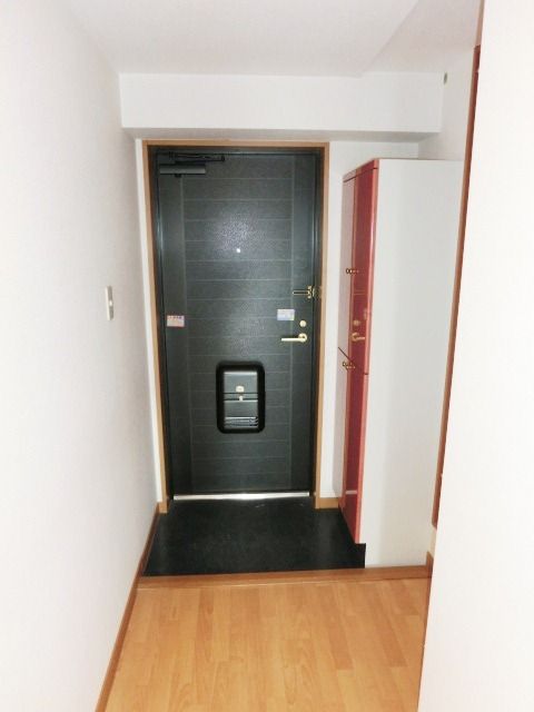 玄関　シューズＢＯＸ付いてます。