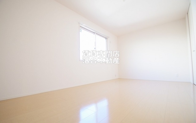 その他部屋・スペース　開放感のある使いやすい居室