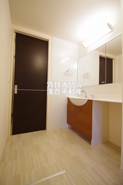 洗面設備　使いやすい独立洗面台