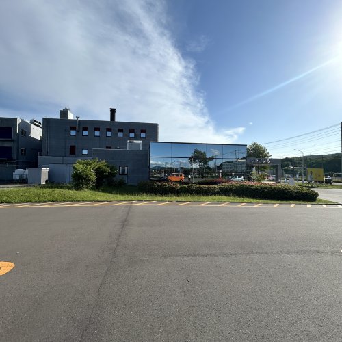 飲食店　株式会社わかさいも本舗回転寿司ちょいす登別店（飲食店）まで785m