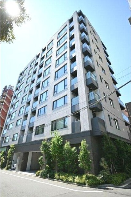 建物外観　オートロック完備