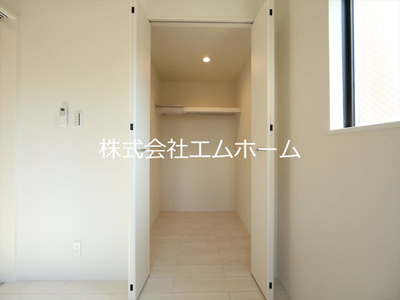 収納　ウォークインクローゼット(収納充実してます)