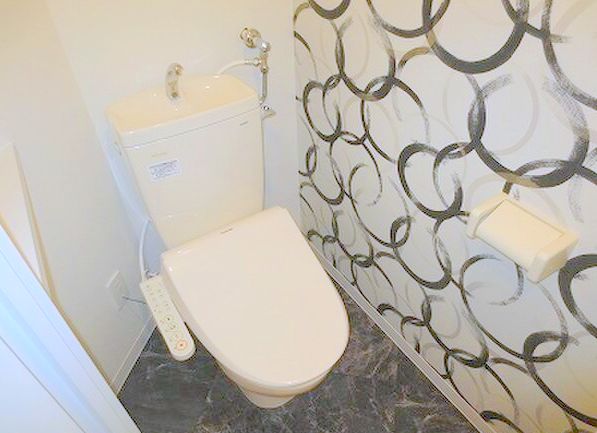 トイレ　ウォシュレット付きです♪
