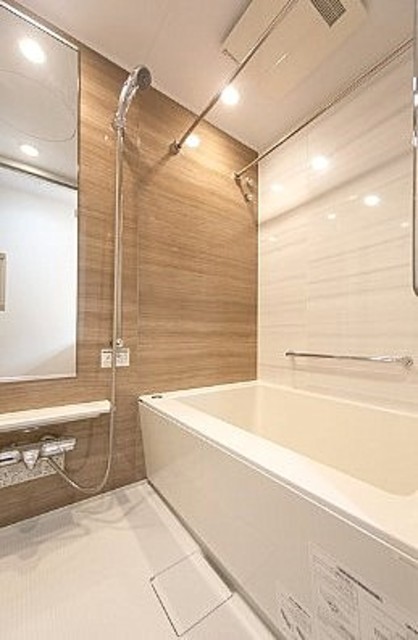 バス・シャワールーム　別部屋参考写真