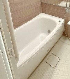 バス・シャワールーム　落ち着いた空間のお風呂です