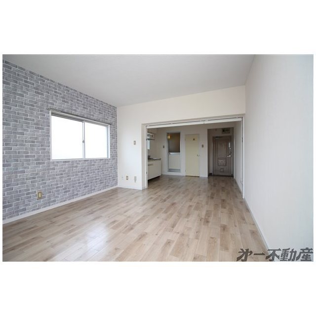 建物外観　洋室