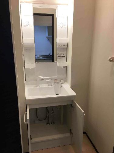 洗面設備　独立洗面台有