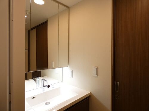 洗面設備　洗面化粧台