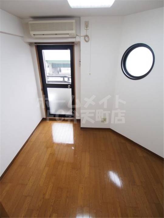 居室・リビング　居間です