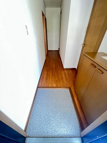 玄関　落ち着いた玄関です