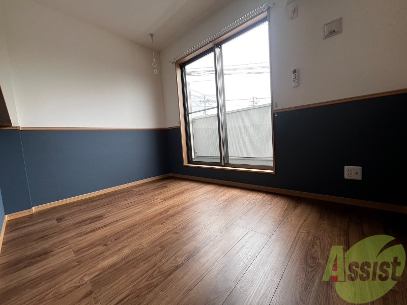 居室・リビング　きれいなＬＤＫが広がっていて居心地が良さそうですね。