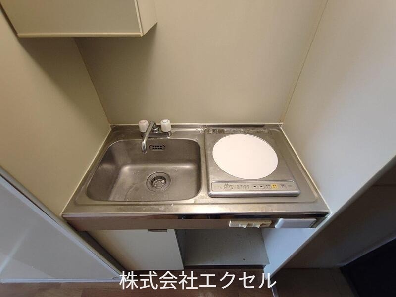 キッチン　IHクッキングヒーター付きです。