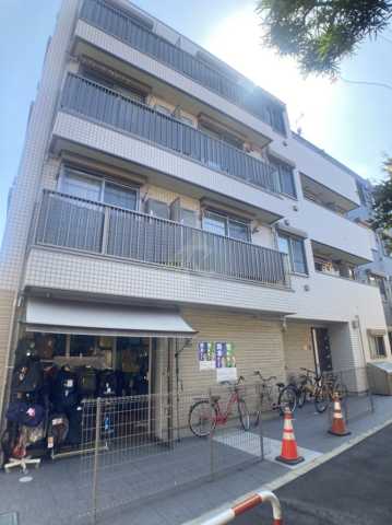 建物外観　コモド・アミの外観