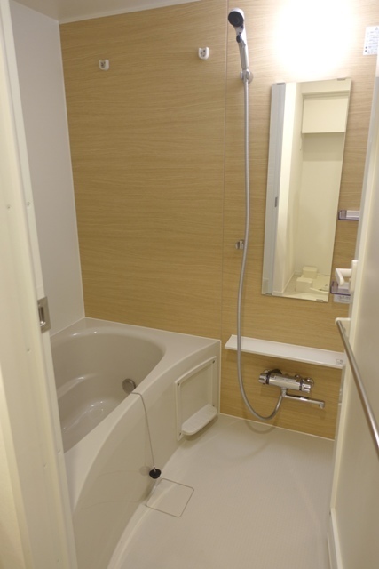 バス・シャワールーム　※写真は同タイプ住戸です。