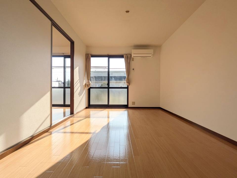 居室・リビング　リビング