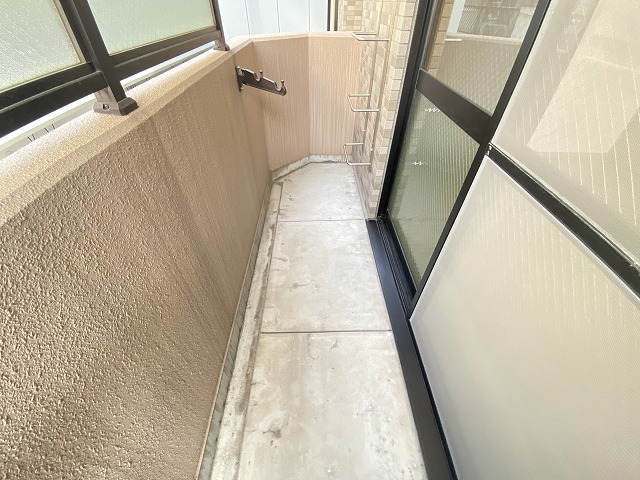 バルコニー　お洗濯にも便利なバルコニー付き