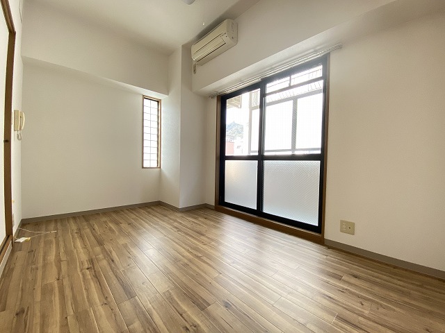 居室・リビング　ゆったり過ごせる居間です