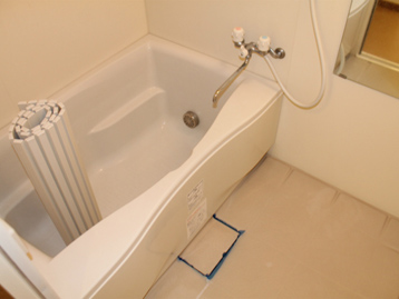 バス・シャワールーム　追い炊き機能完備で長湯にも対応できるポイントです