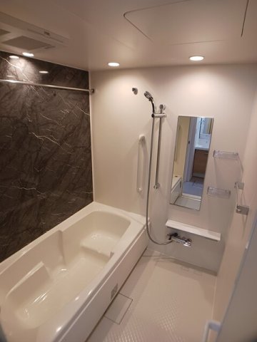 バス・シャワールーム　日々の暮らしに欠かせないお風呂です