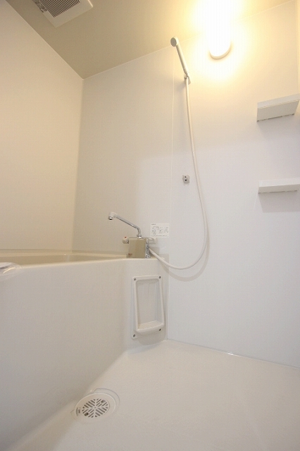 バス・シャワールーム　同物件別号室