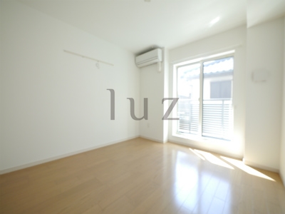 その他部屋・スペース　綺麗なフローリングのお部屋です。