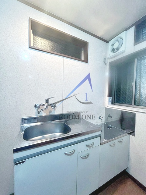 キッチン　キッチンです。