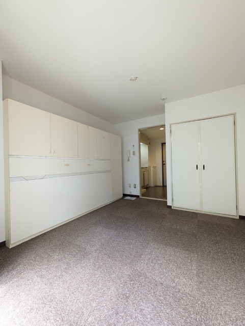 居室・リビング　※クリーニング前の参考画像です