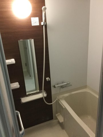 バス・シャワールーム　バスルーム