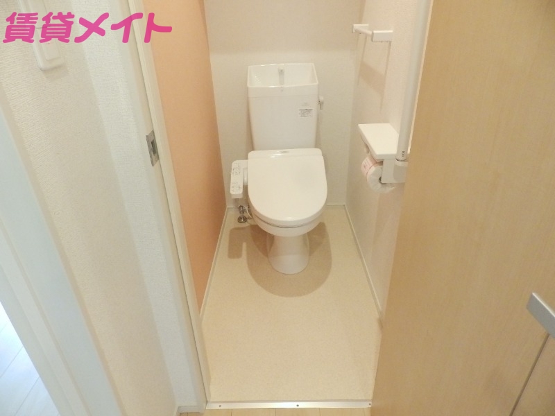 トイレ　別部屋画像参考