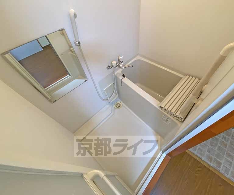 バス・シャワールーム　ゆったりと入浴できます。