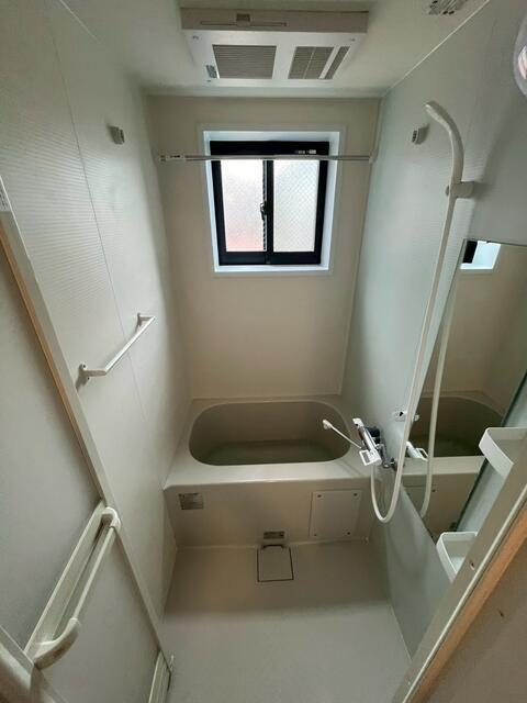 バス・シャワールーム　日々の疲れを癒すお風呂付です