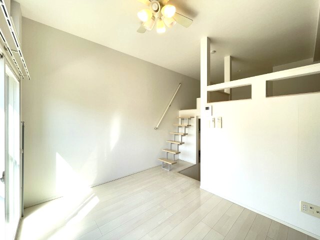 居室・リビング　※別部屋の参考写真となります※現況優先※