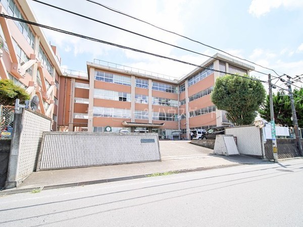 中学校　宇都宮市立陽東中学校（中学校）まで1180m