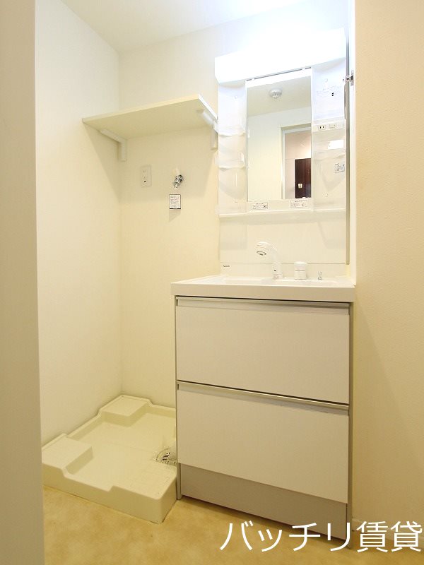 洗面設備　画像は同型タイプの為、現状を優先致します。