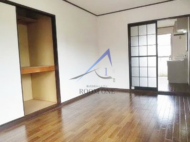 居室・リビング　洋室のお部屋です。