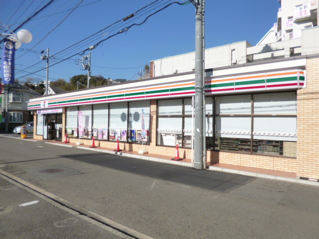 コンビニ　セブンイレブン　横浜帷子町２丁目店（コンビニ）まで300m