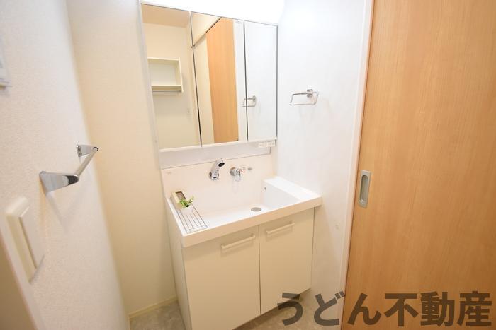 洗面設備　うどん県のお部屋探しはうどん不動産へ うどんちゃんとLINE