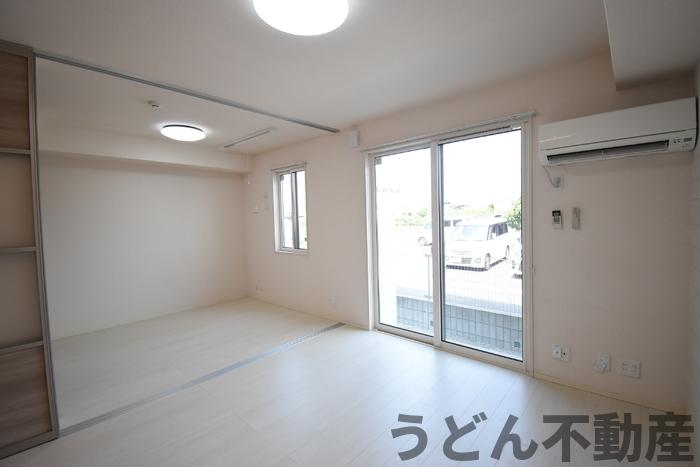 居室・リビング　うどん県のお部屋探しはうどん不動産へ うどんちゃんとLINE