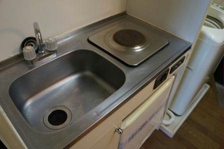 キッチン　設備・仕様は号室により異なる為、現況を優先致します。