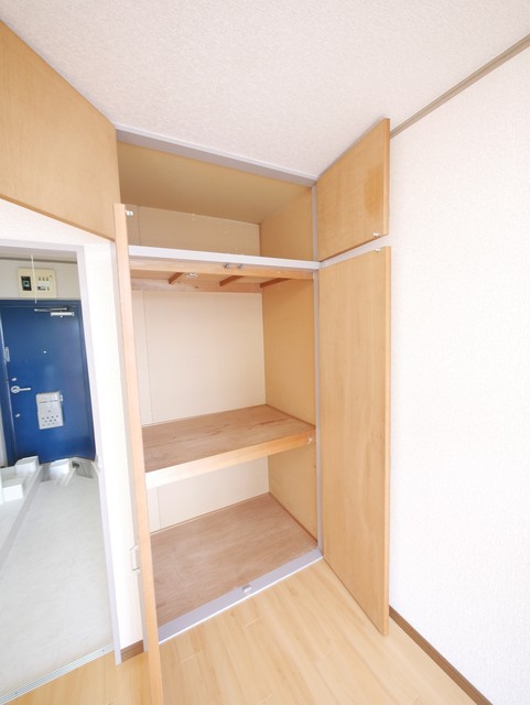 収納　★奥行きのある収納です★