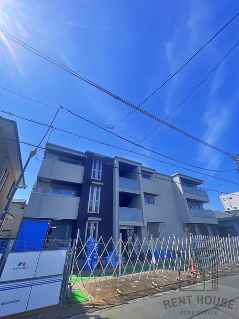 建物外観　外観（建設中）