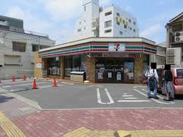 コンビニ　セブンイレブン岡山田町店（コンビニ）まで346m