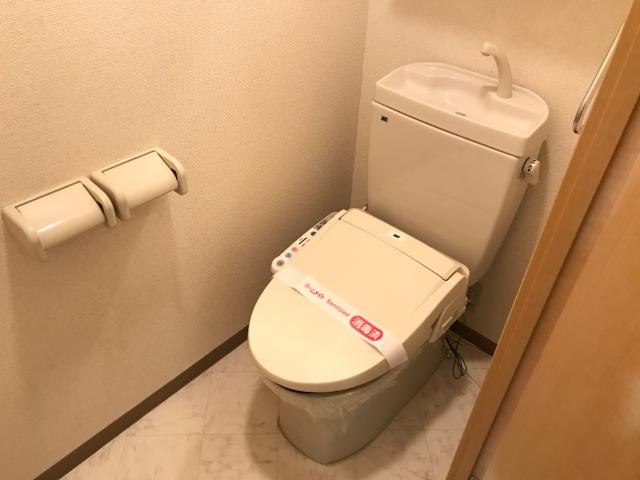 トイレ　シャワー付トイレ
