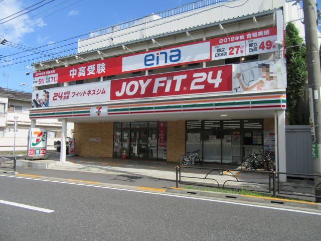 コンビニ　セブンイレブン（コンビニ）まで370m