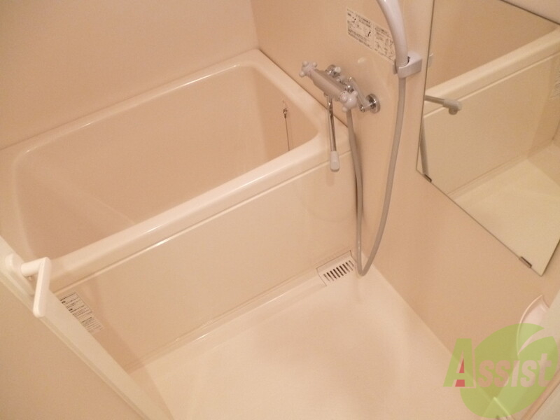 バス・シャワールーム　お湯をためて１日の疲れをとりましょう