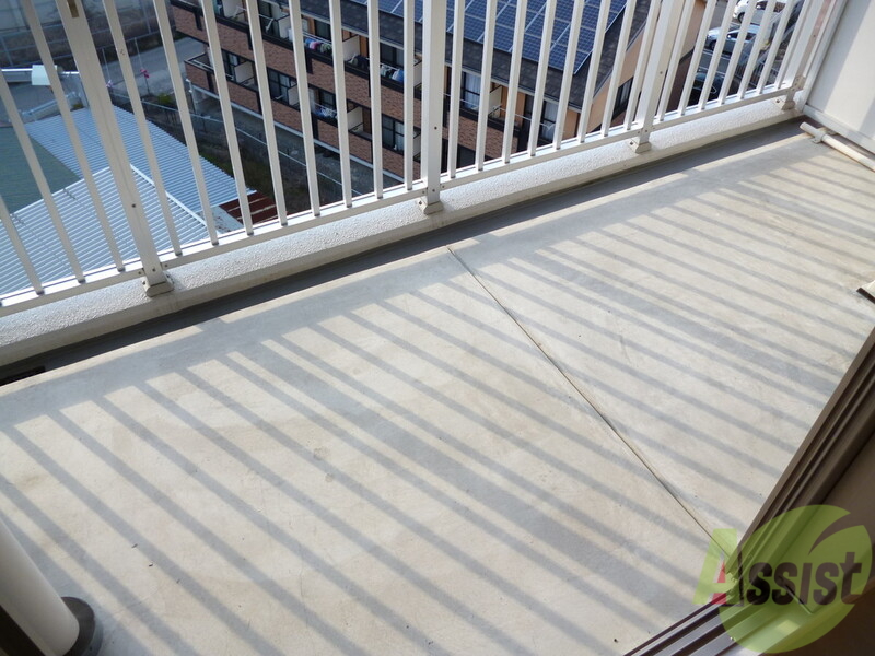 バルコニー　奥行きのあるベランダです