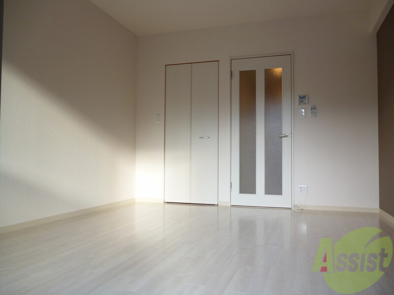 居室・リビング　広々としたリビングです