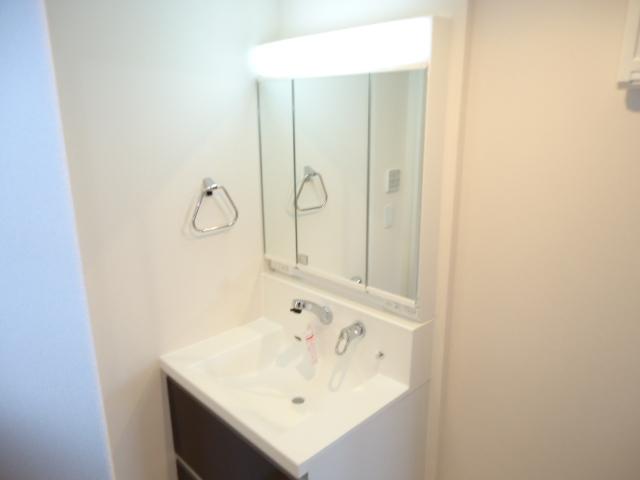 洗面設備　洗髪洗面化粧台