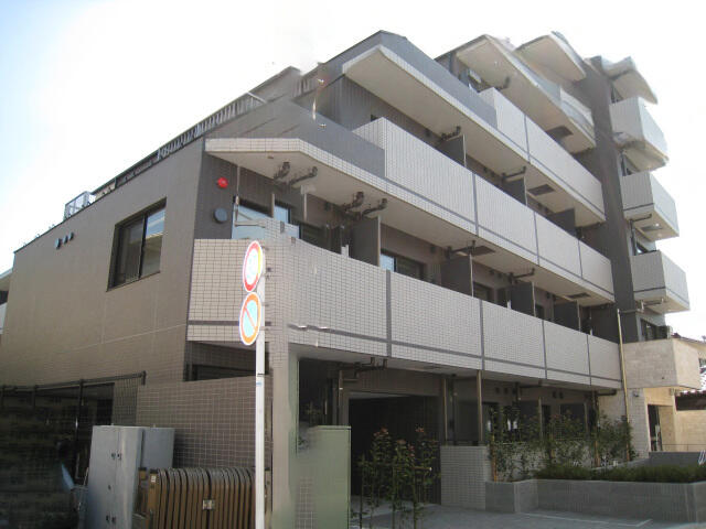 建物外観　落ち着いた雰囲気の外観です